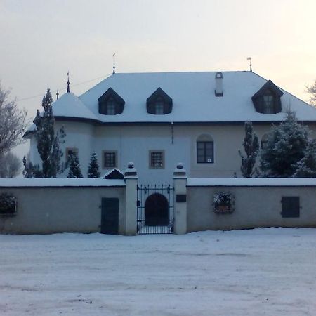 شقة Castle Kastiel Kotešová المظهر الخارجي الصورة