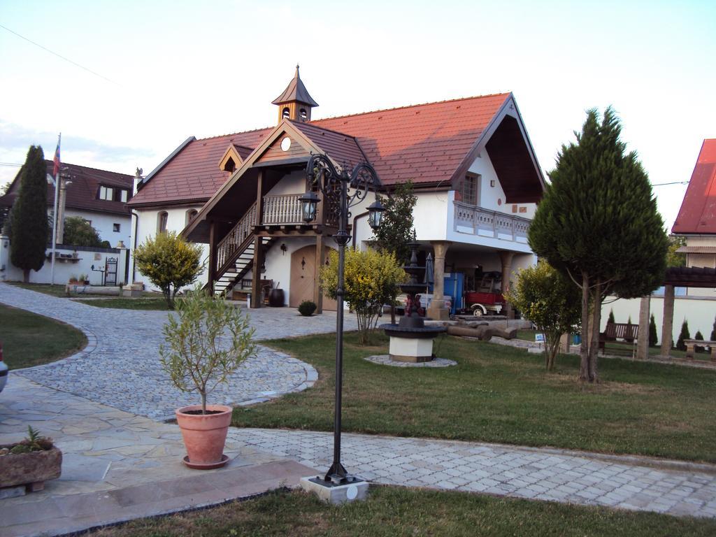 شقة Castle Kastiel Kotešová الغرفة الصورة