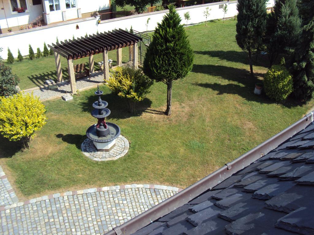 شقة Castle Kastiel Kotešová الغرفة الصورة
