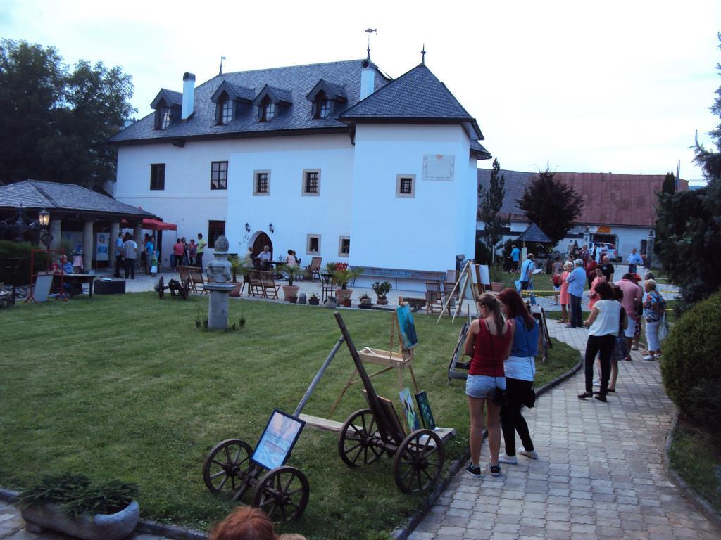 شقة Castle Kastiel Kotešová المظهر الخارجي الصورة