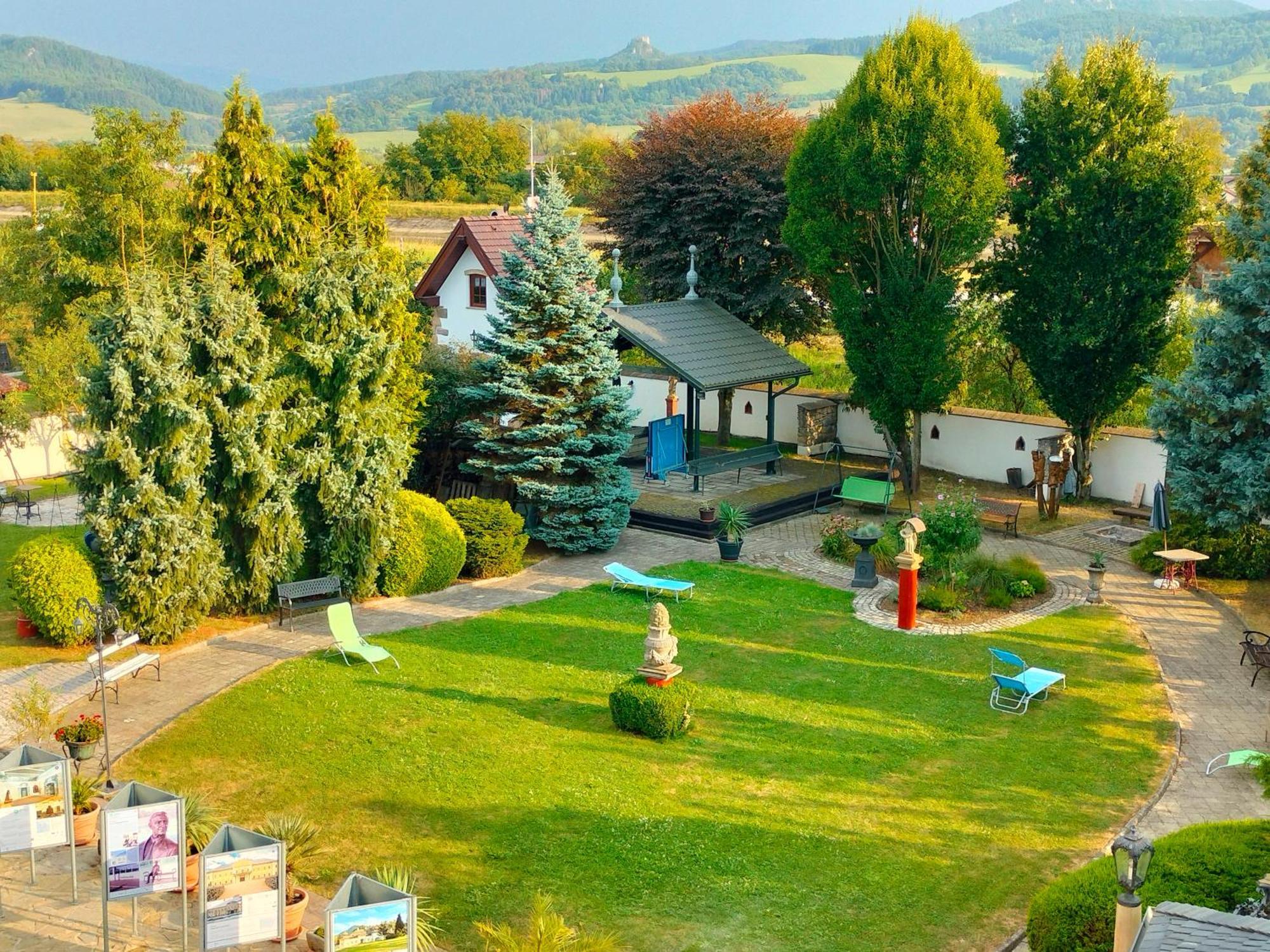 شقة Castle Kastiel Kotešová المظهر الخارجي الصورة